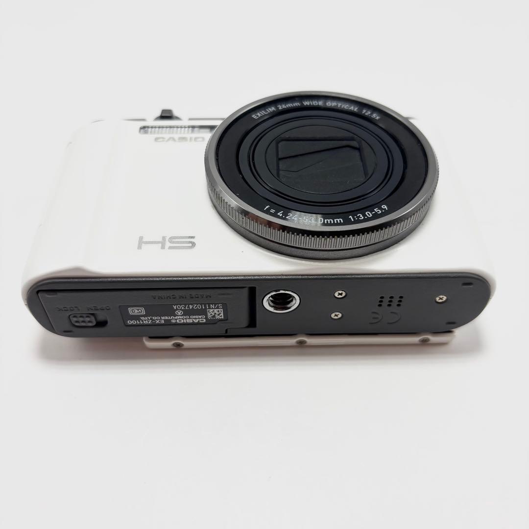 【美品】CASIO EXILIM EX-ZR1100 ホワイト デジタルカメラ