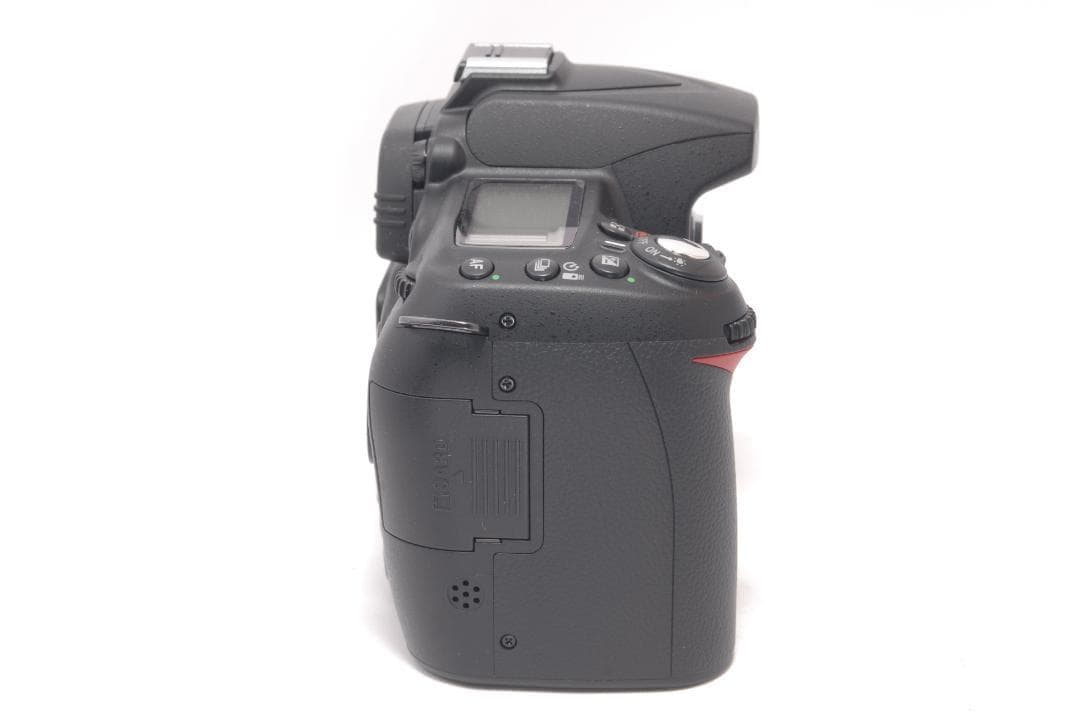 ⭐️ショット数わずか2070回⭐️Nikon D90　デジタル一眼レフ　カメラ