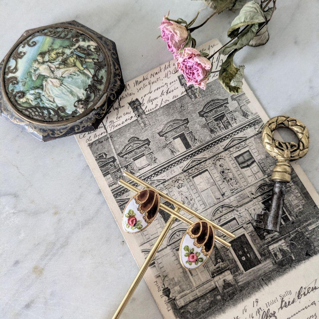 No.1163　専用出品　エマイユボタンピアス１点