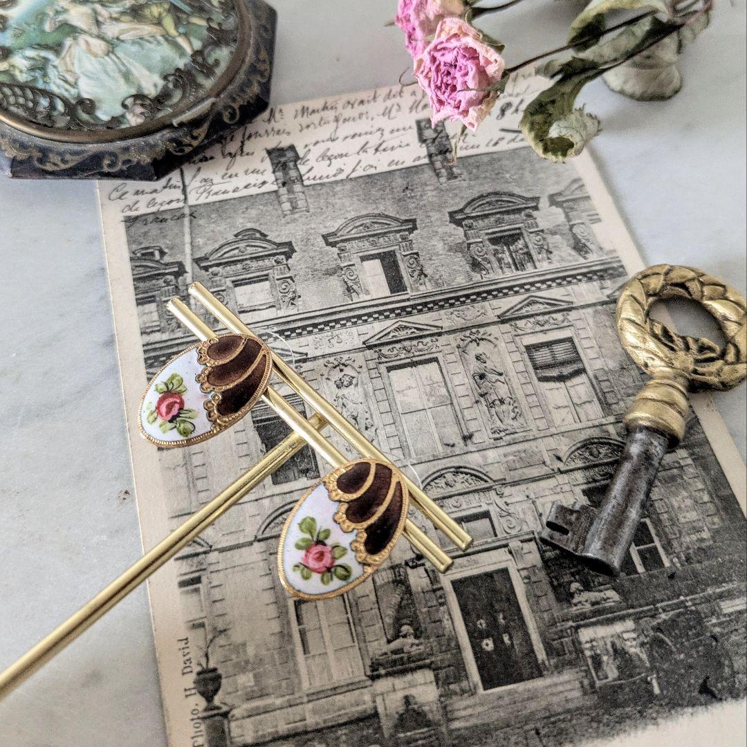 No.1163　専用出品　エマイユボタンピアス１点