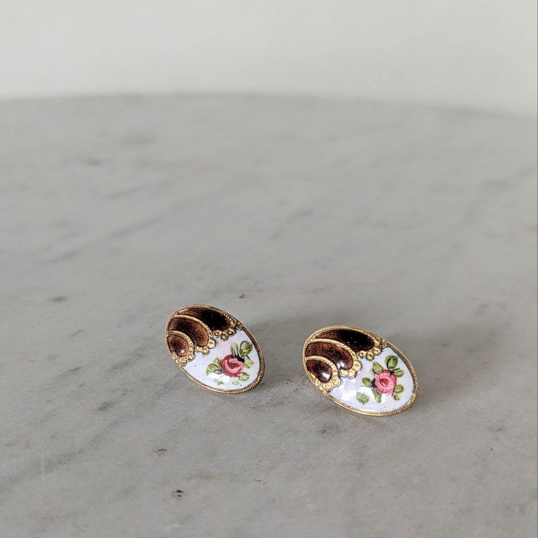 No.1163　専用出品　エマイユボタンピアス１点