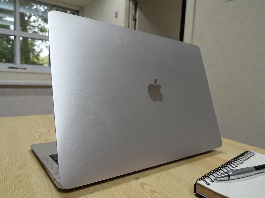 ⭐休日特価⭐高性能＆軽量⭐Apple MacBook Air 13inch⭐