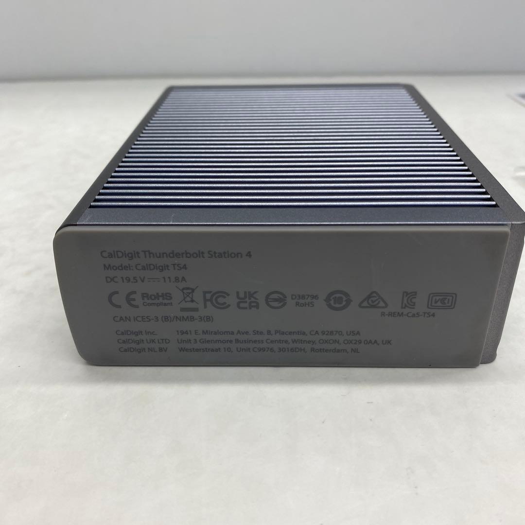 52□CalDigit TS4 ドッキングステーション RI0809-20