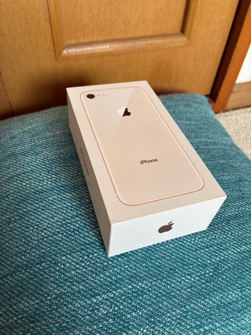 iPhone8 ゴールド バッテリー交換済み