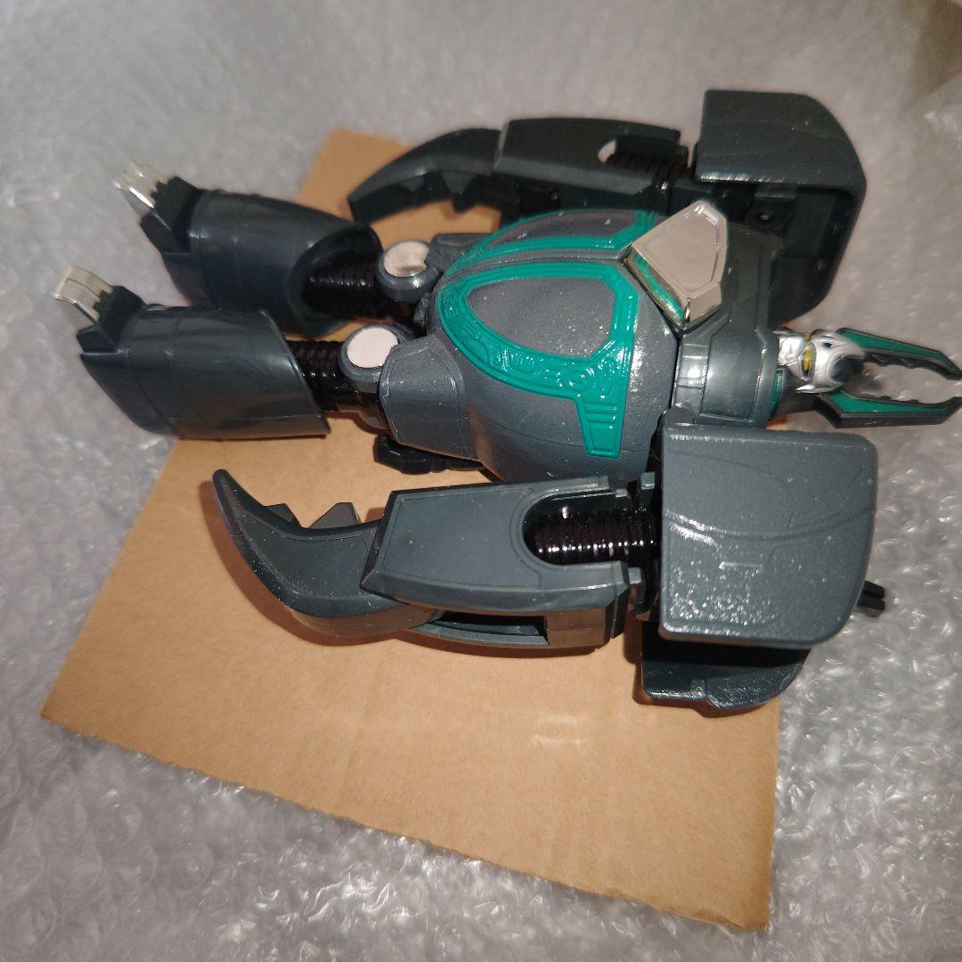 ビーファイターカブト　クワガタイタン　フィギュア　シール未使用　現状品