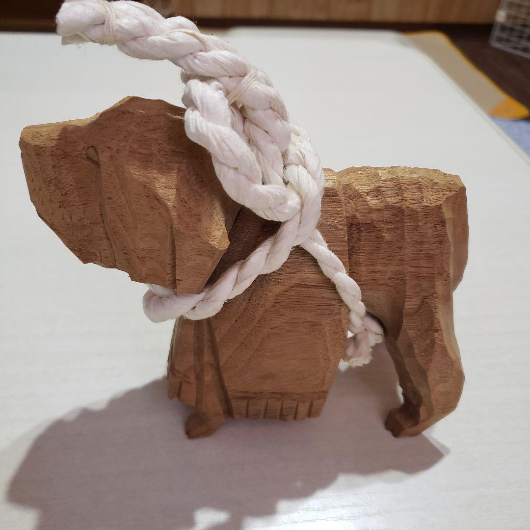 土佐犬の木彫り