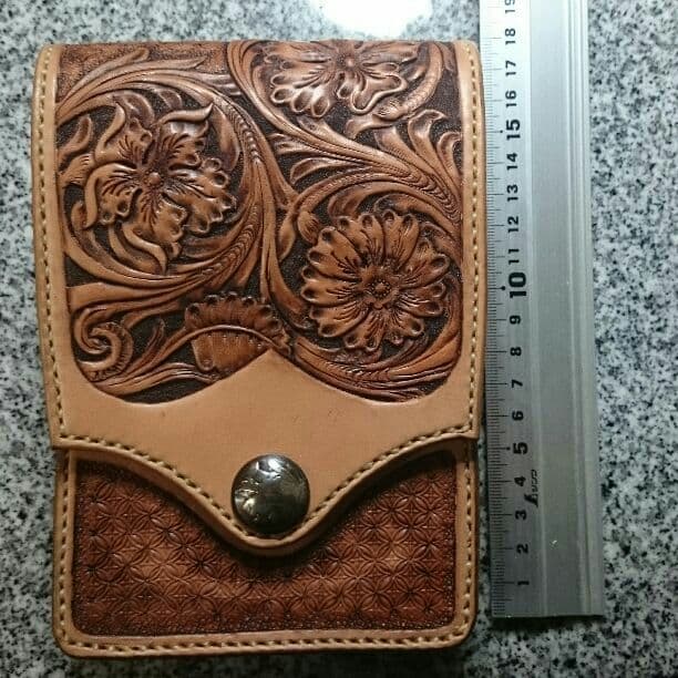 手作り メディスンバッグ シェリダン カービング スマホ
