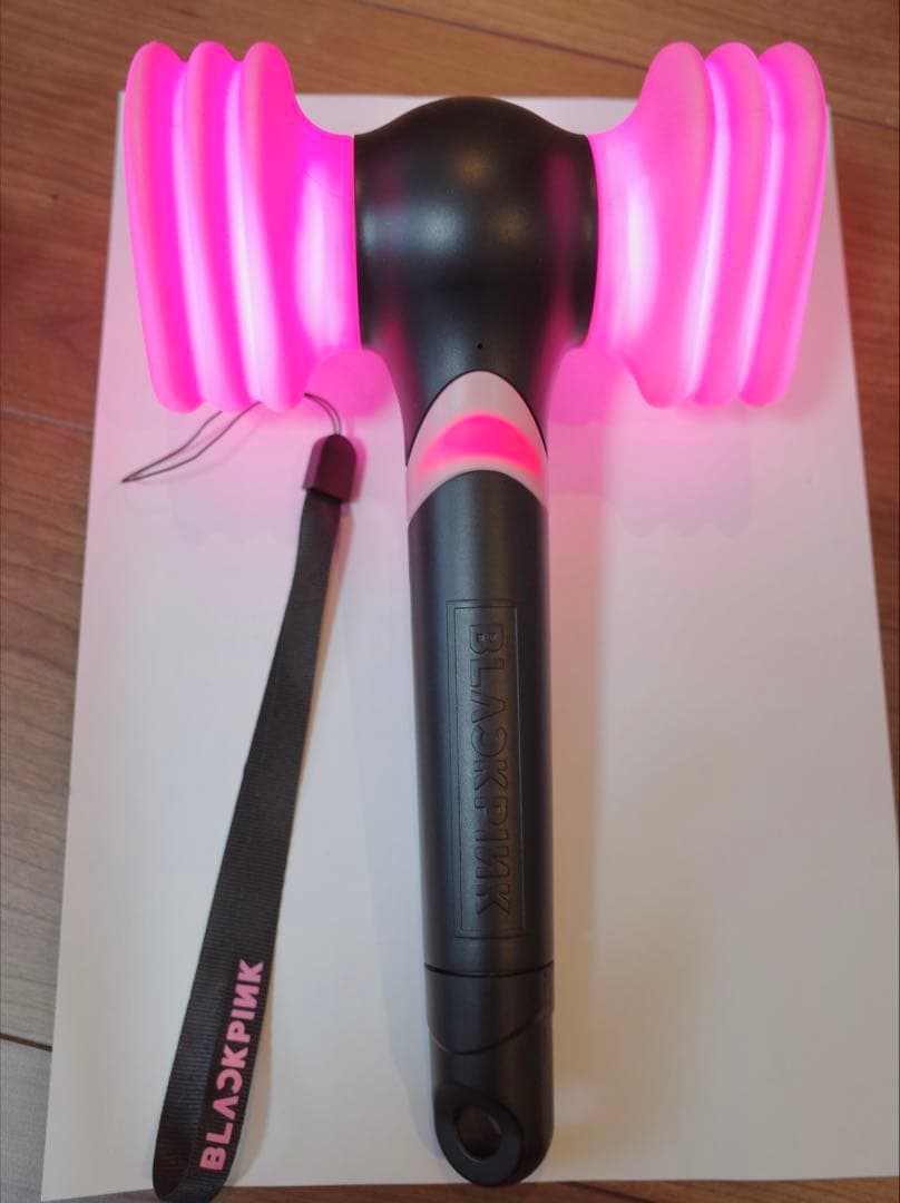 アイドル BLACKPINK OFFICIAL LIGHT STICK Ver 2