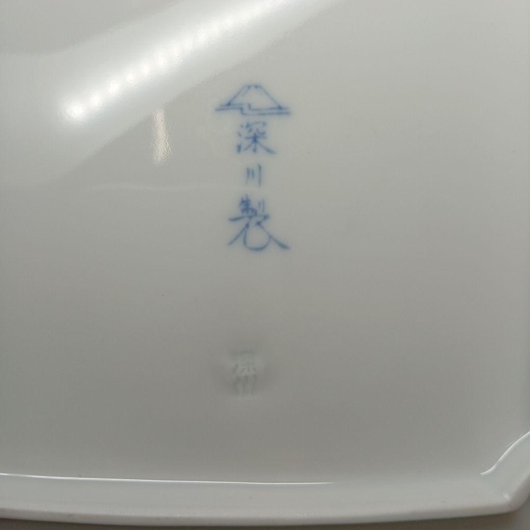 深川製磁 有田磁器 コレクション 金襴手牡丹唐草 角5号 飾皿