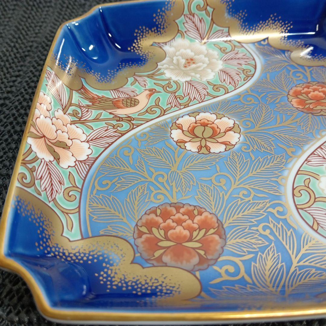 深川製磁 有田磁器 コレクション 金襴手牡丹唐草 角5号 飾皿