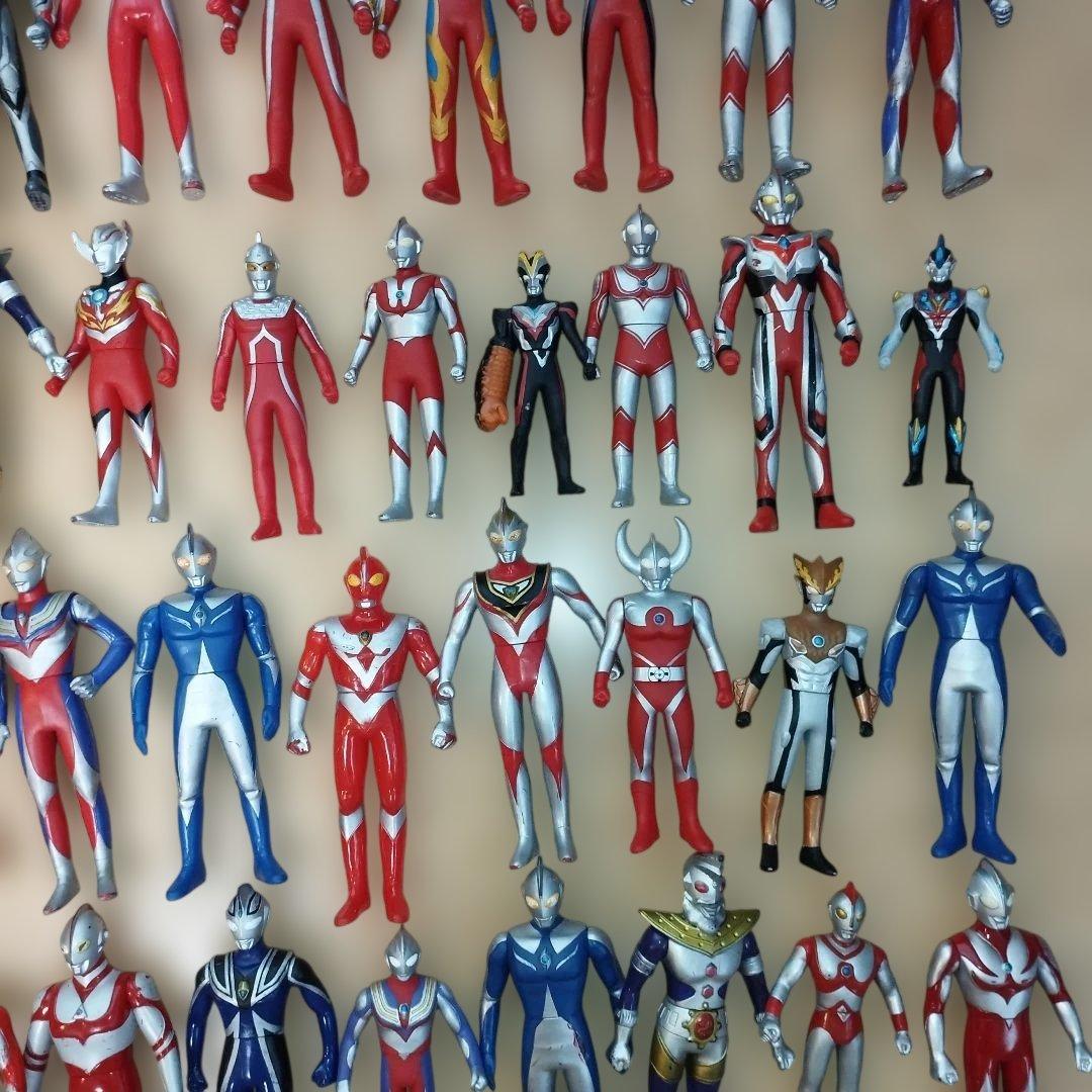 ウルトラマンフィギュア　84体セット　ソフビ等まとめ売り　バンダイ　BANDAI
