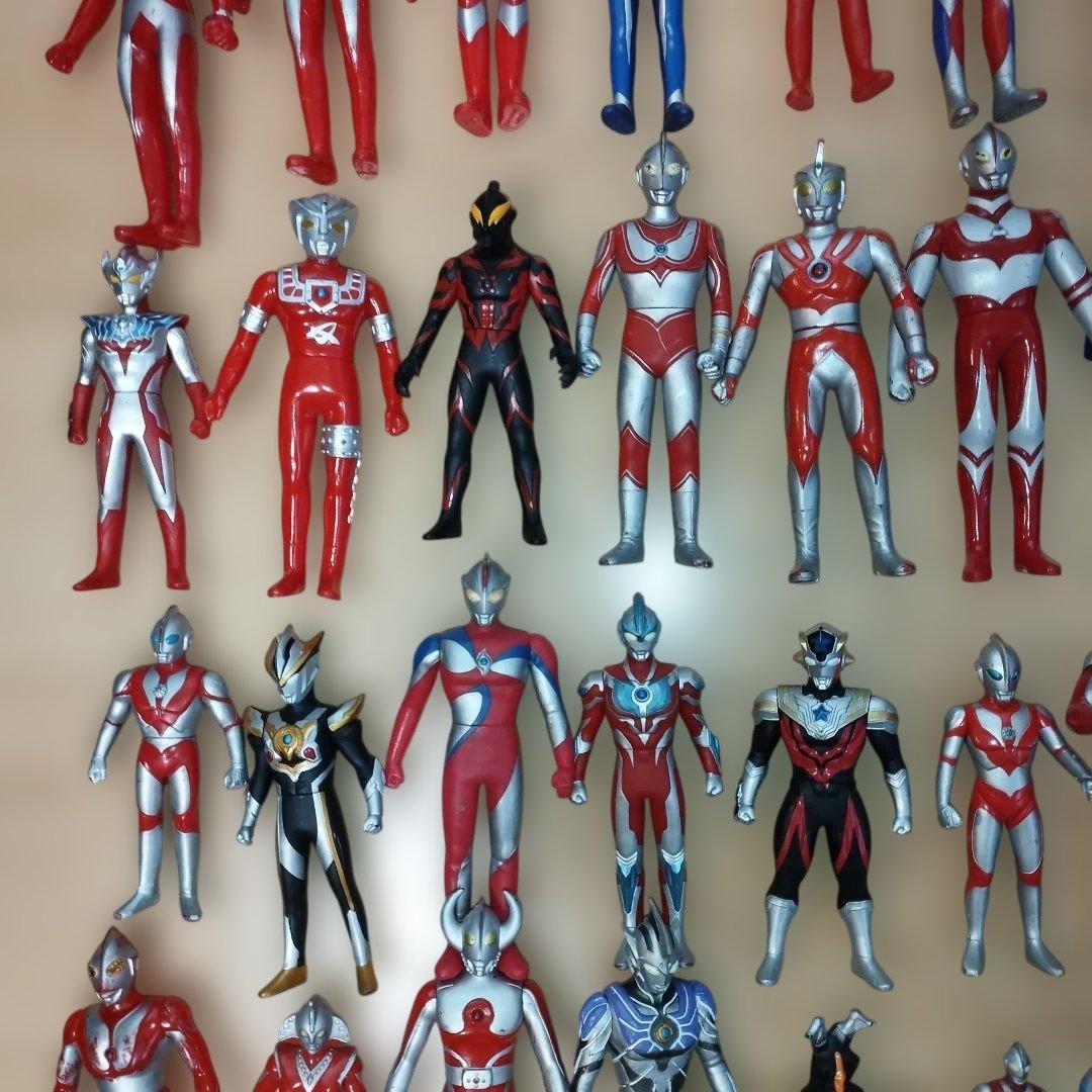 ウルトラマンフィギュア　84体セット　ソフビ等まとめ売り　バンダイ　BANDAI