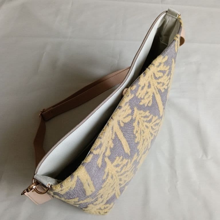 ☆プラム堂∬☆ミナペルホネン　大きめショルダーバッグ　メッツァ