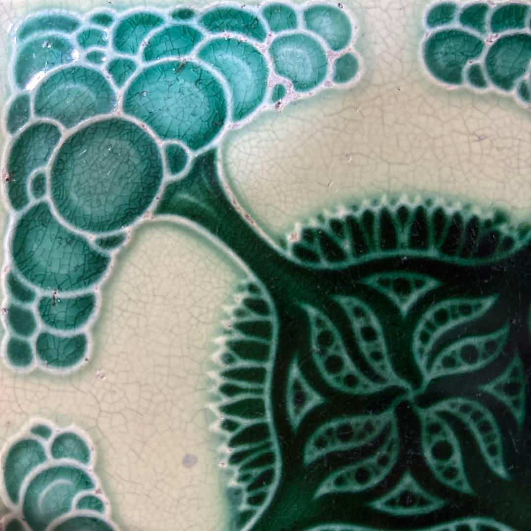 イギリス　アンティークタイル