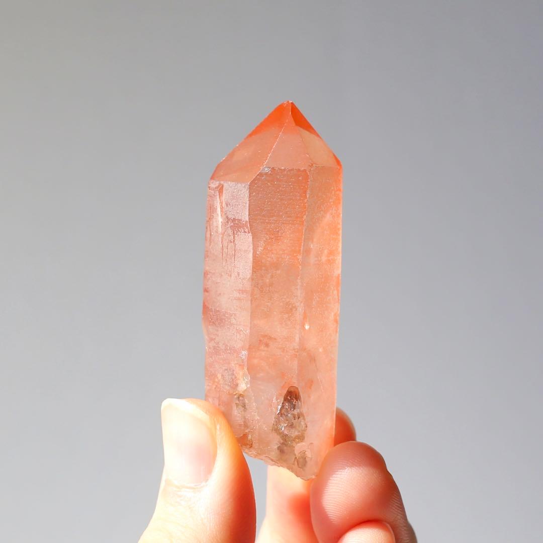 ディープピンクレムリアンシード 天然石 水晶 鉱物 一点物 クォーツ クリスタル