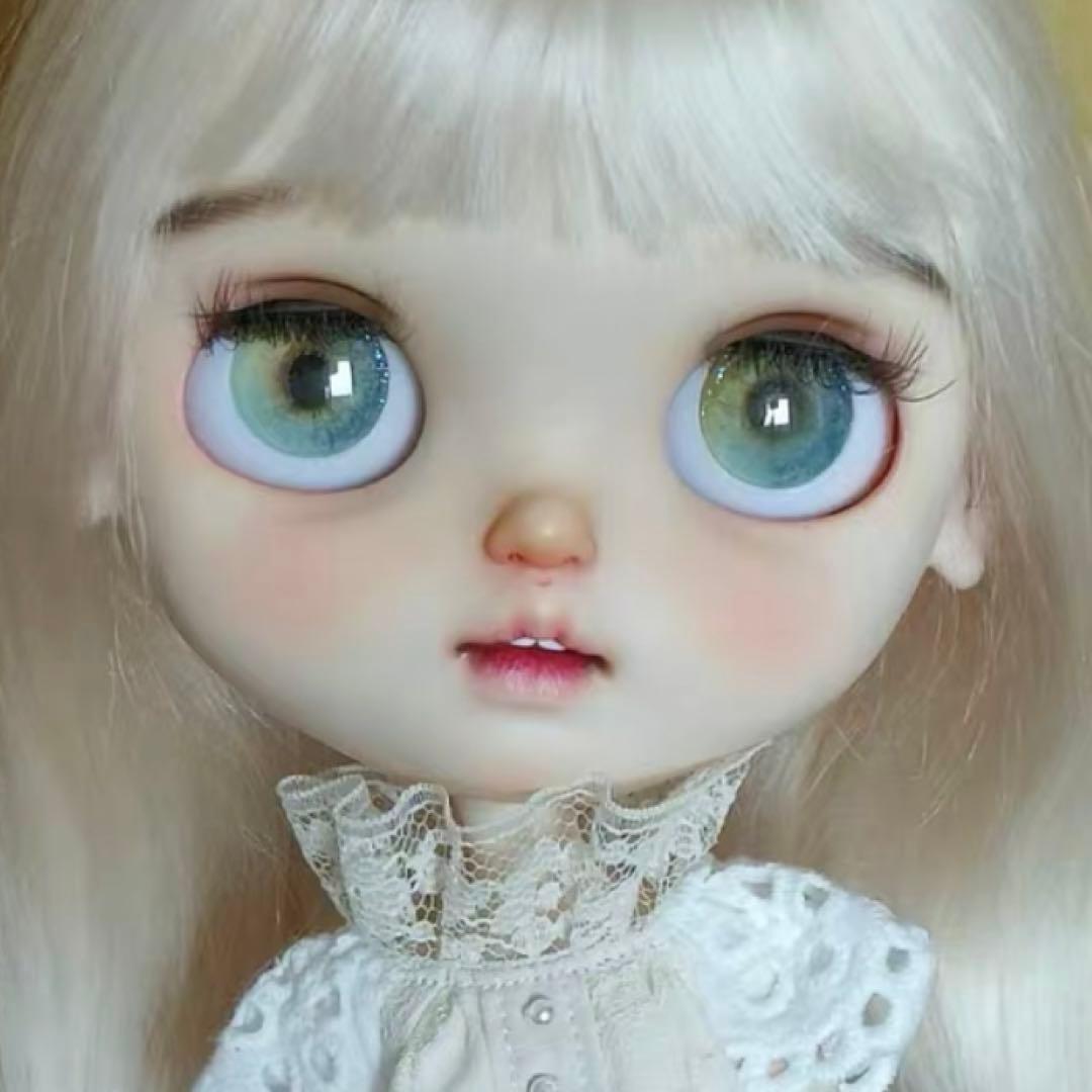 作家様カスタムブライス 人形 キラキラ きれい かわいい カスタムドール