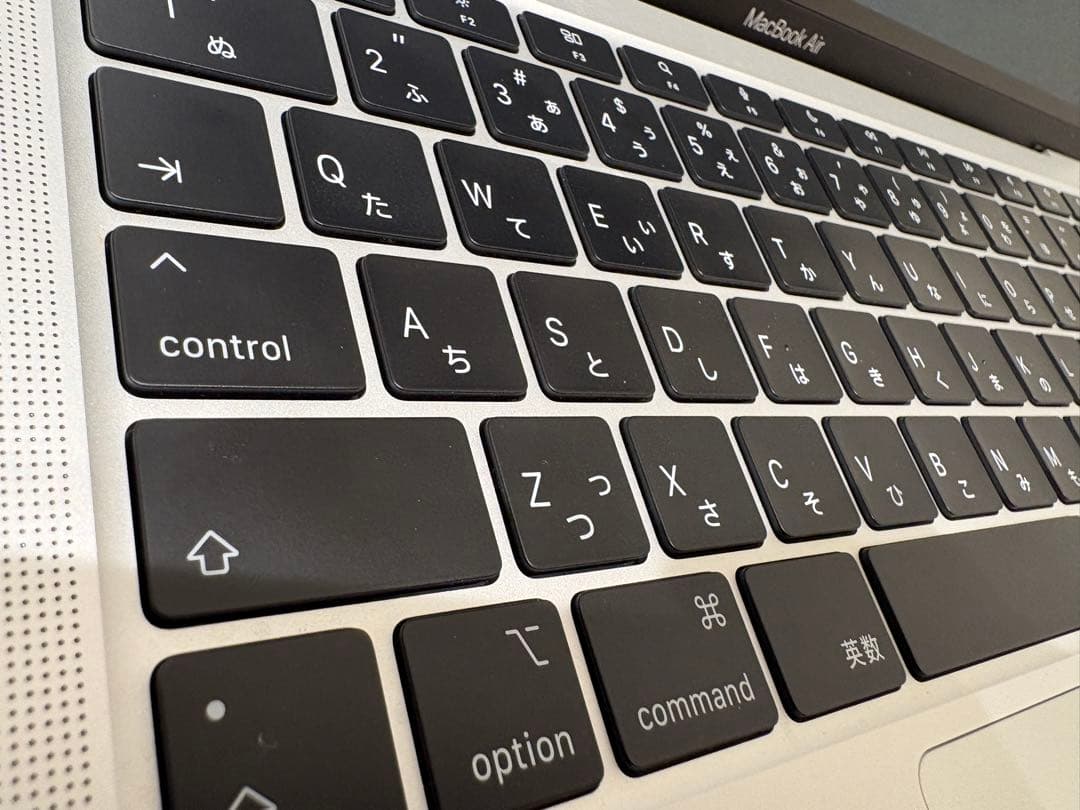 【バッテリー94%】MacBook Air M1 [8GB] [256GB]