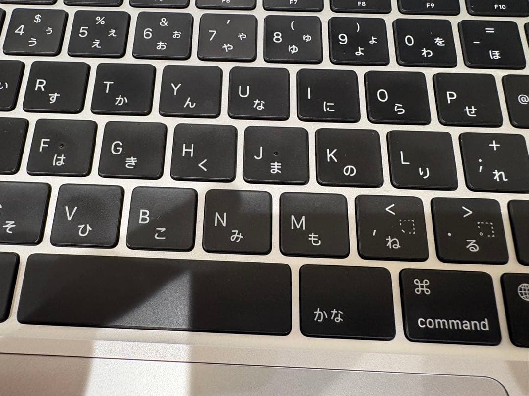 【バッテリー94%】MacBook Air M1 [8GB] [256GB]