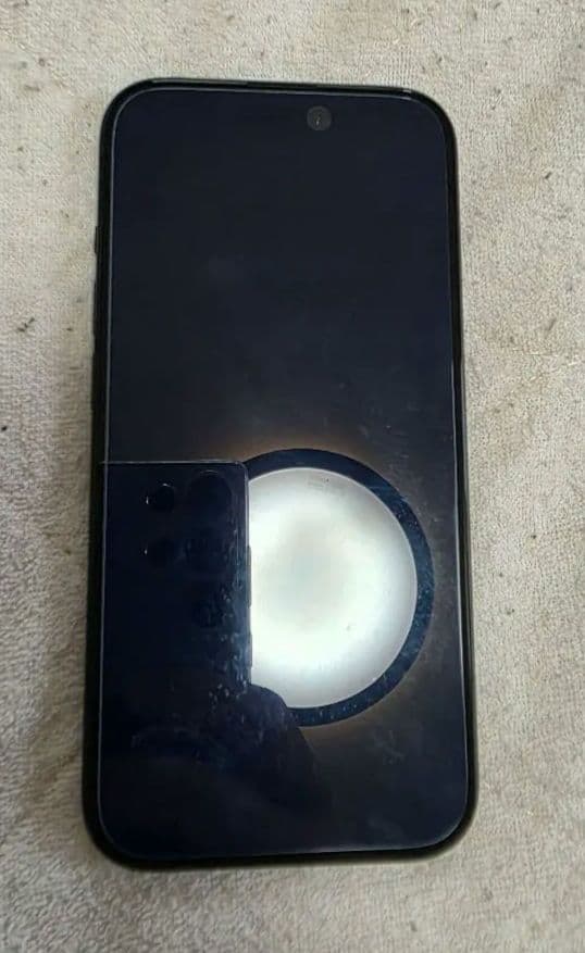 Apple iPhone 15 128GB ブラック 本体