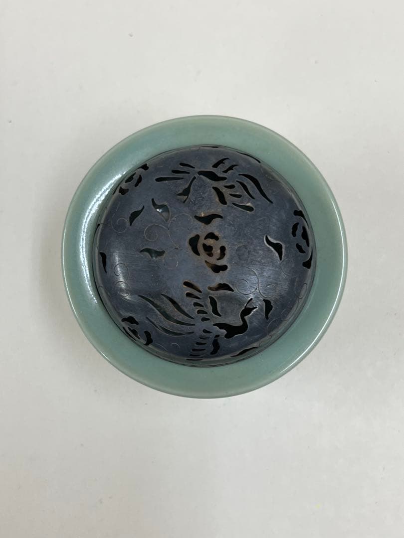 青緑色 陶器 香炉 花模様