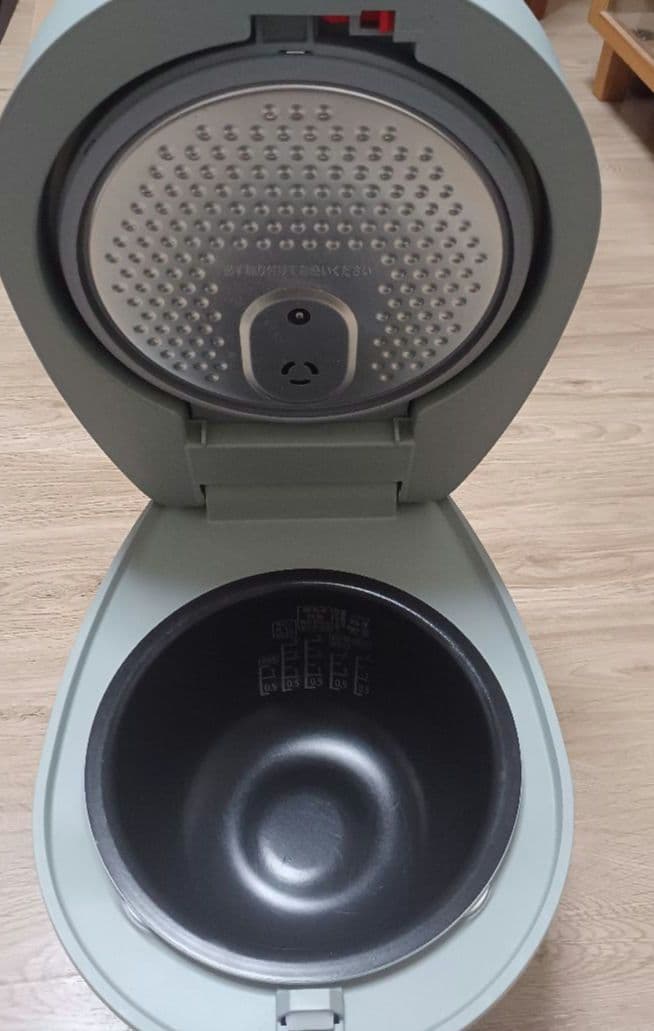 アイリスオーヤマ IHジャー炊飯器 ３合炊き RC-IL30