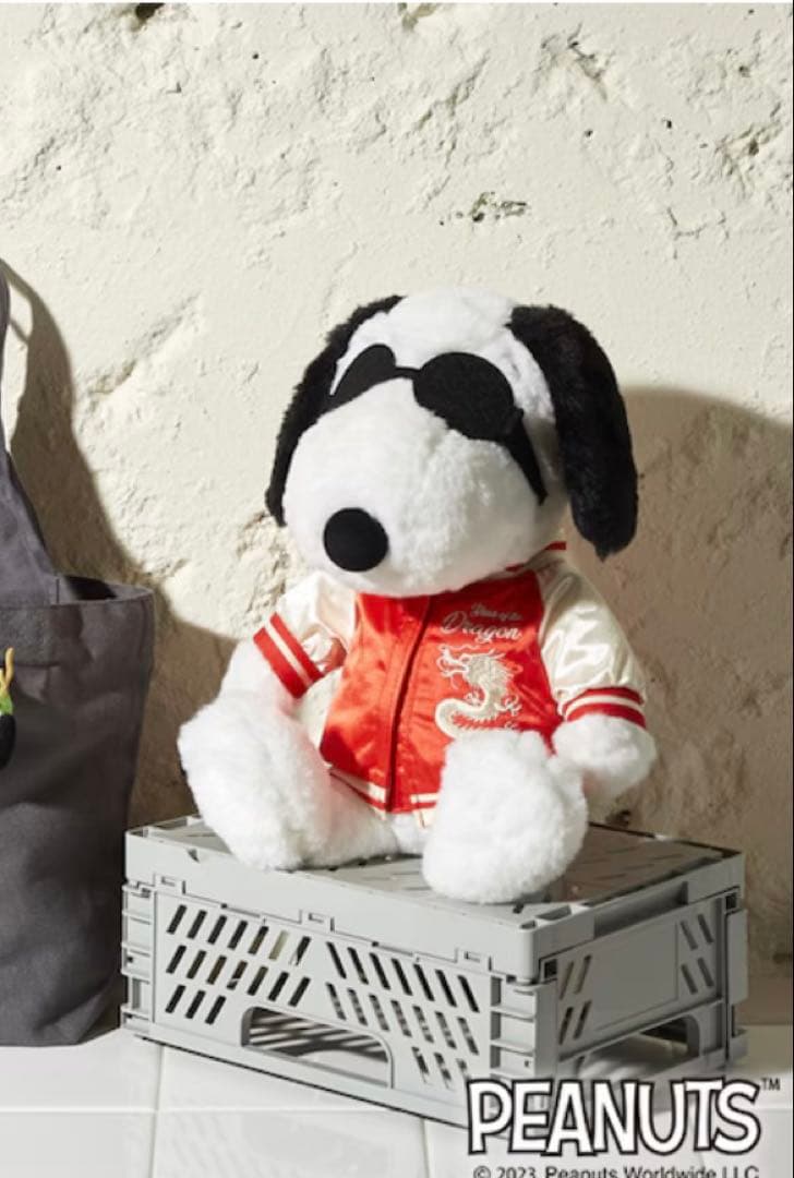 ドラゴンスカジャンスヌーピー ぬいぐるみ