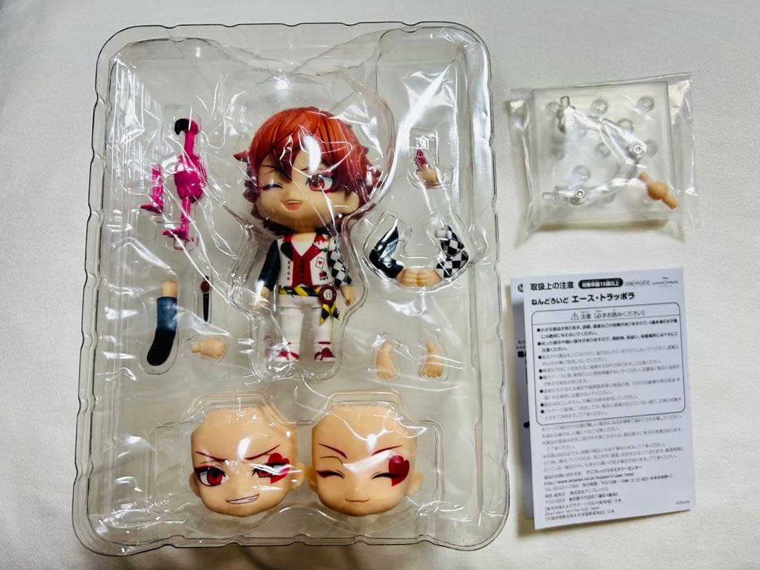 【開封品】エース・トラッポラ ねんどろいど 特典缶バッジ付き