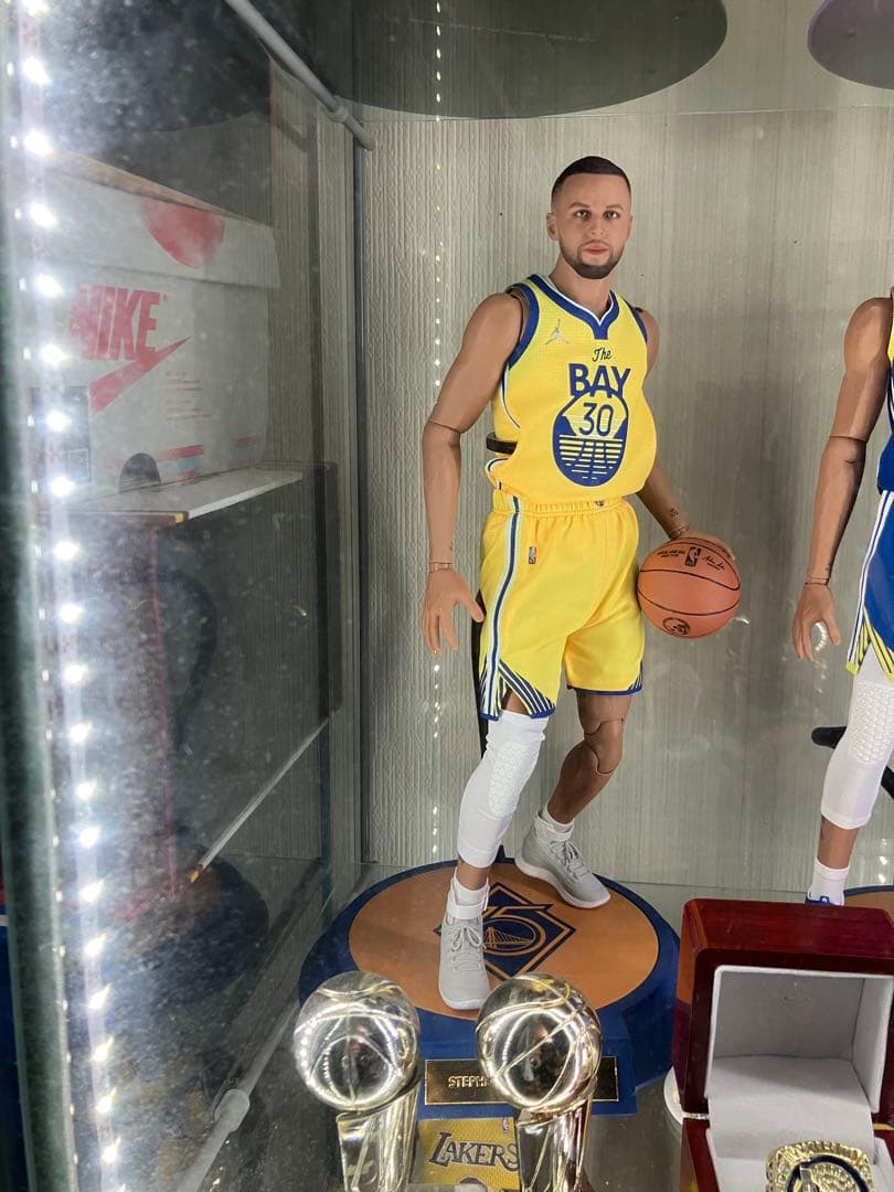 ENTERBAY スティーブン・カリー フィギュア