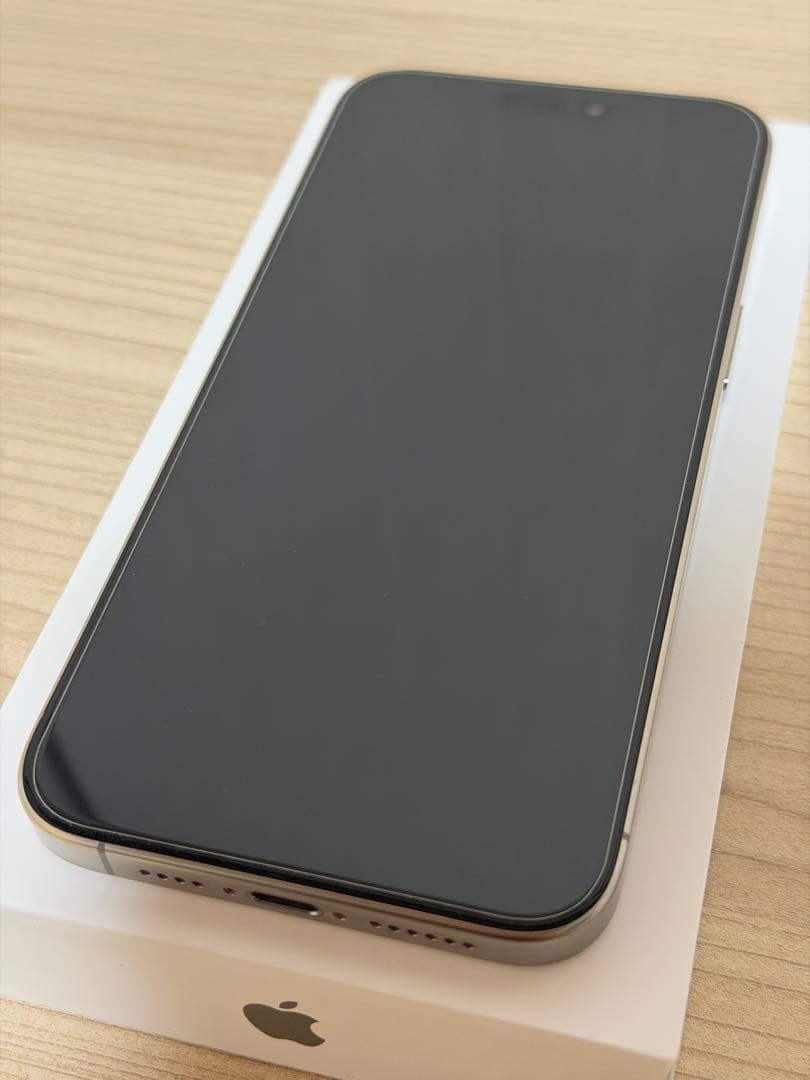 【美品】iPhone 15 Promax 256GB ナチュラルチタニウム