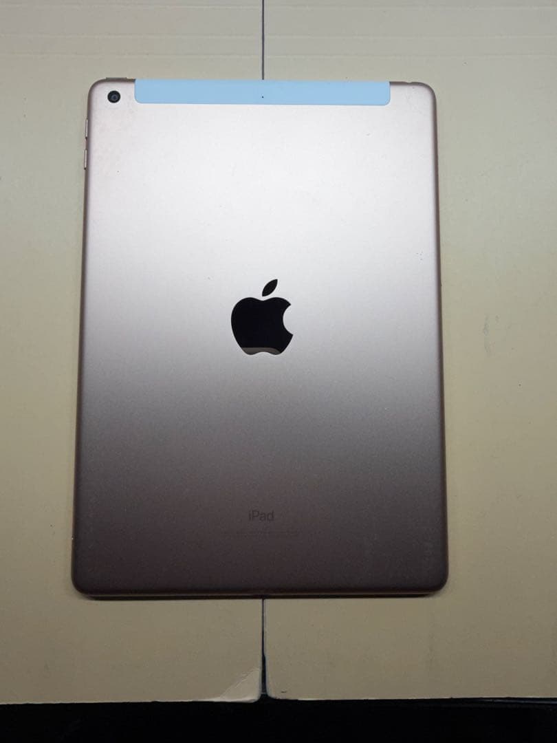 Apple iPad (第6世代) 本体のみ 128GB