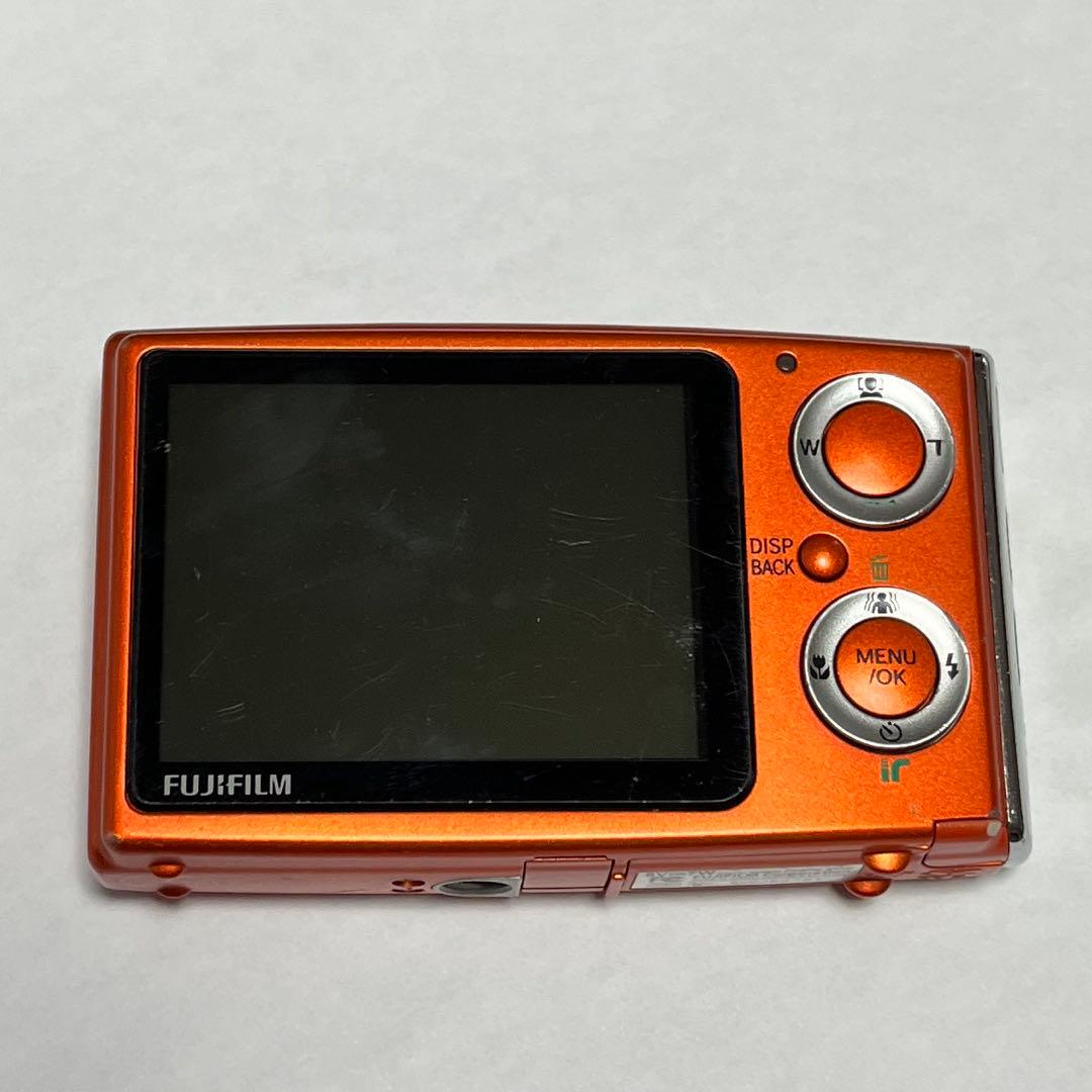 デジタルカメラ　FINEPIX Z ファインピクス　FUJIFILM 充電器付き