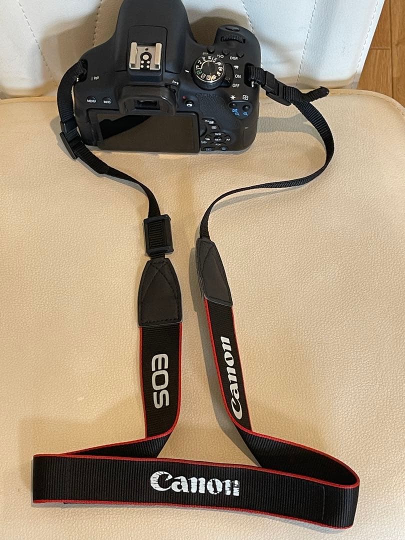 Canon EOS kiss x8i ダブルズームキット