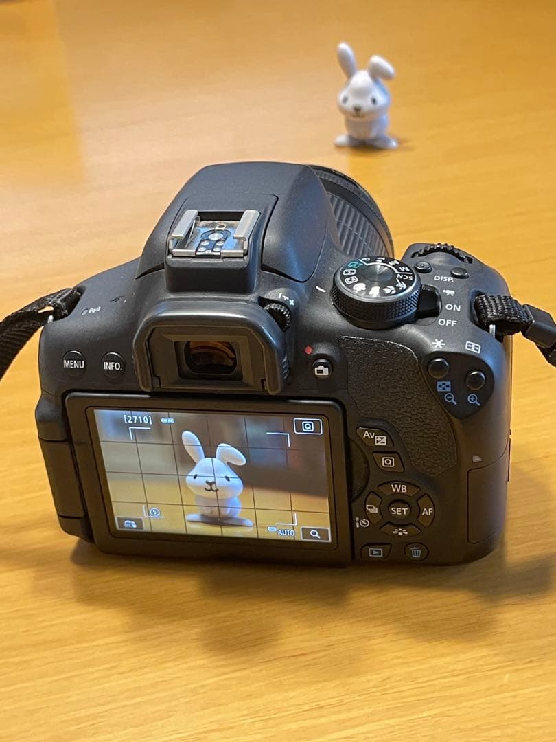 Canon EOS kiss x8i ダブルズームキット