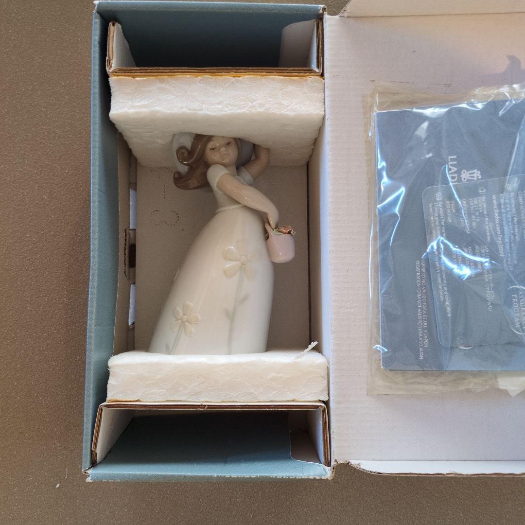 リヤドロ　お人形