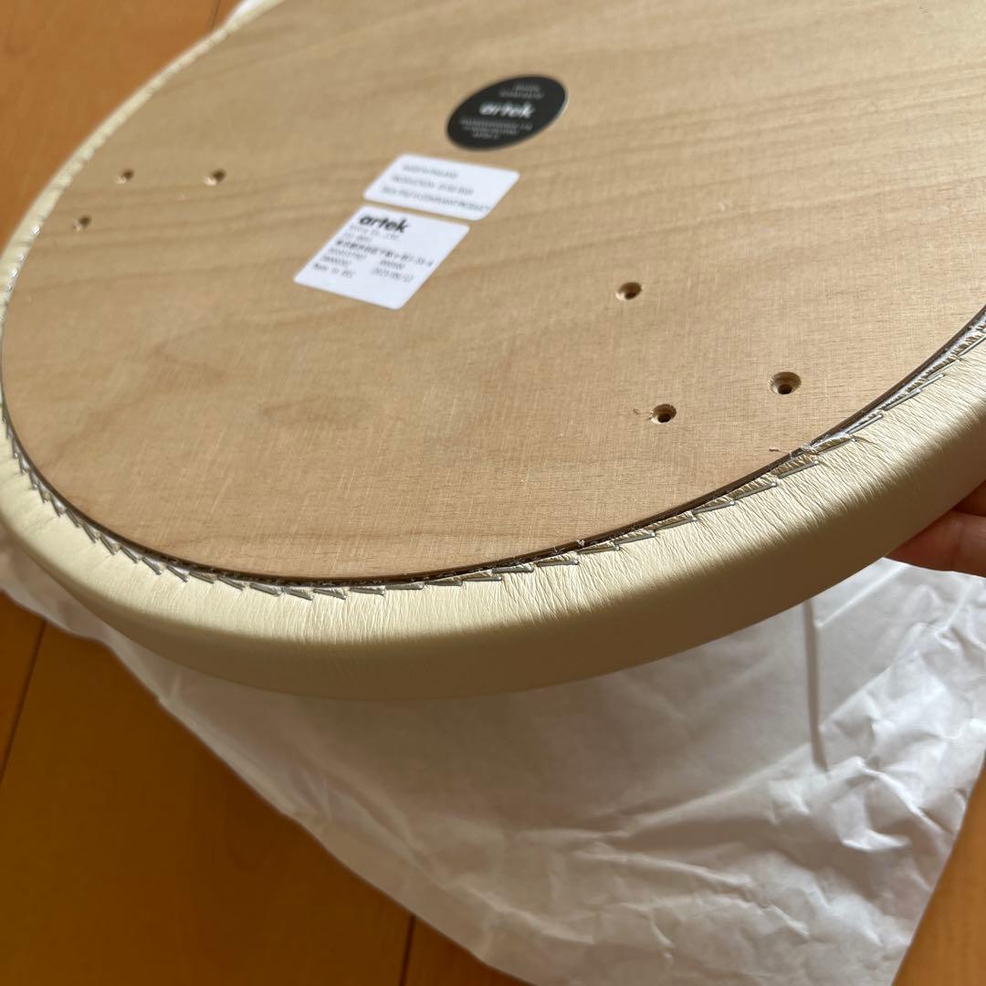 artek ワイルドバーチ　レザー　クリーム　新品未使用品　スツール60