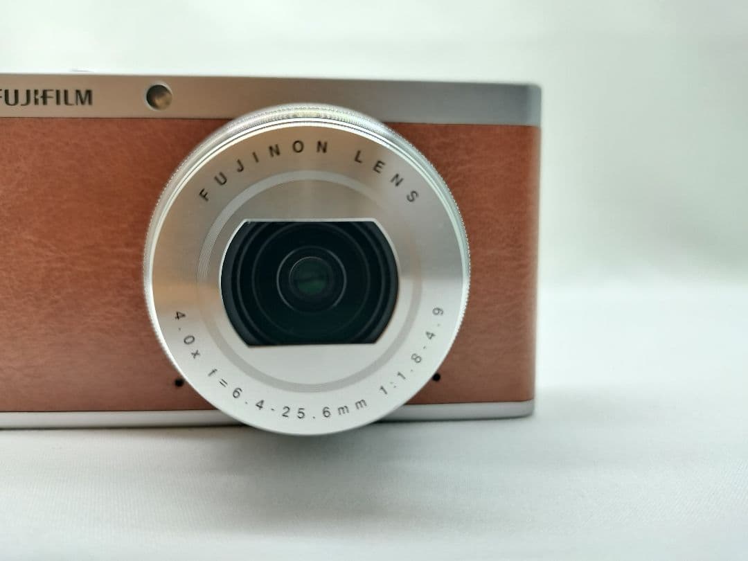 ジャンク 富士フイルム FUJIFILM XF1 ブラウン