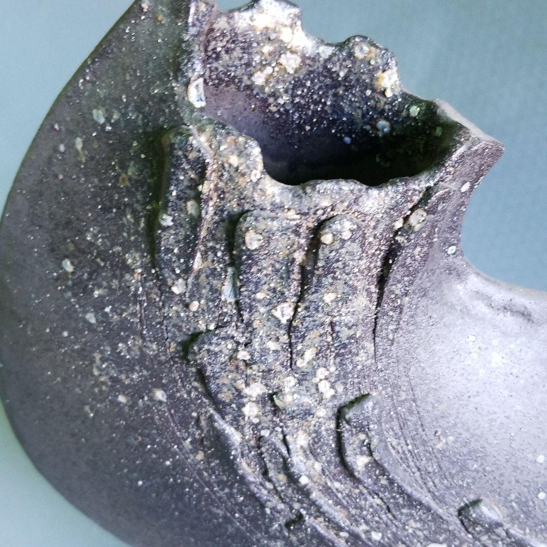 訳あり出品⤵⤵信楽焼花入れ 黒釉彩 高さ３４cm