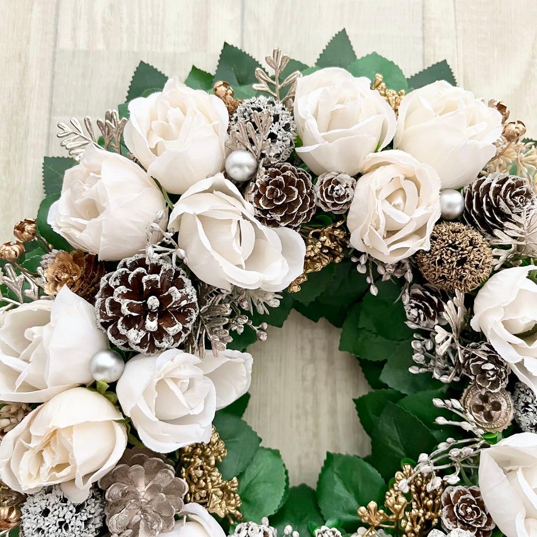 フラワーリース 白 バラ ホワイト ローズ 木の実 アンティーク 大きめ 261
