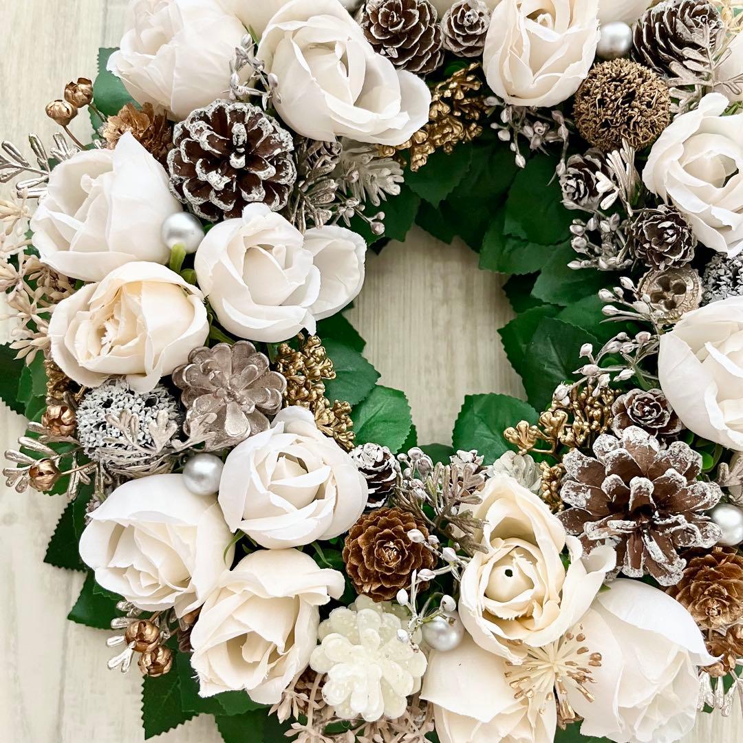 フラワーリース 白 バラ ホワイト ローズ 木の実 アンティーク 大きめ 261