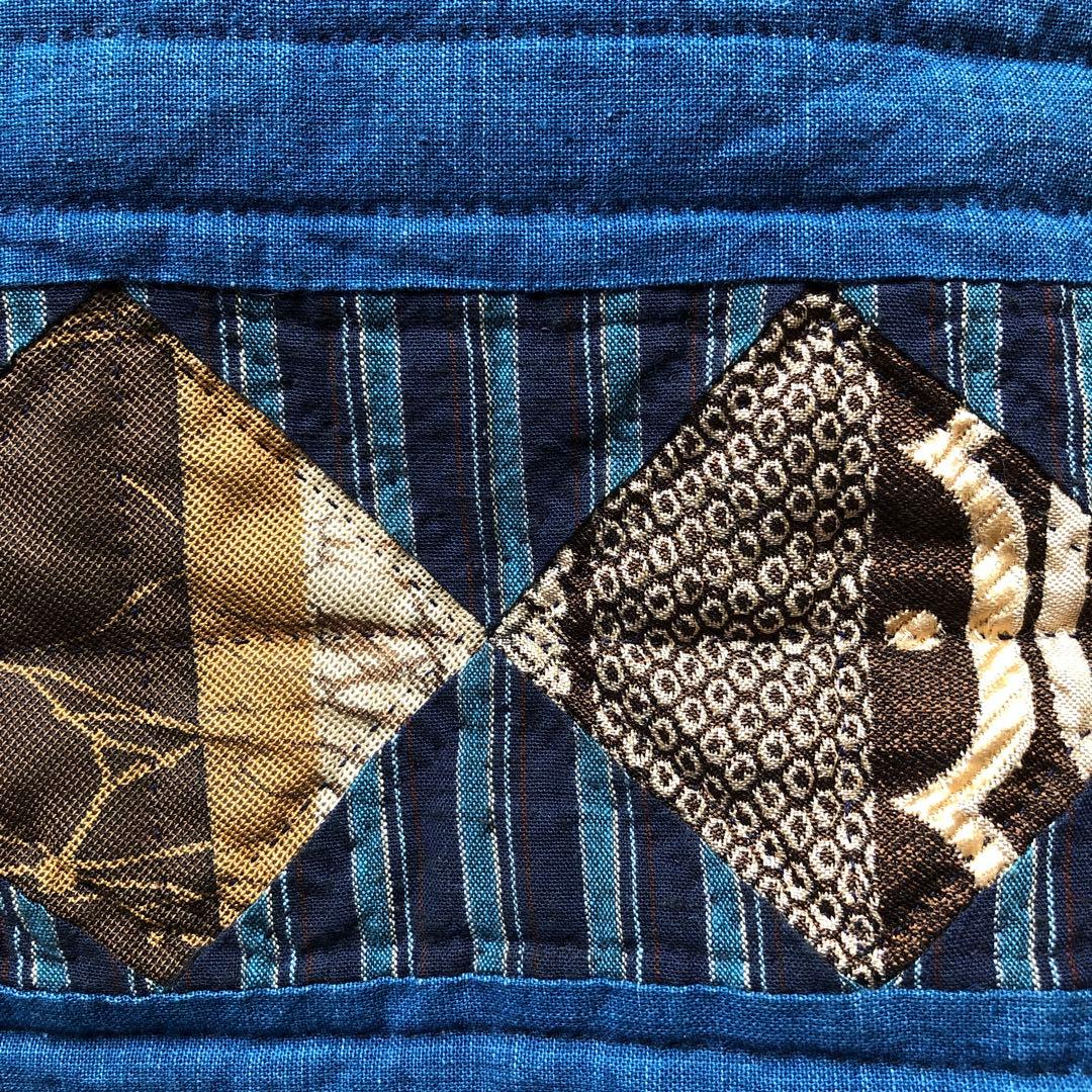 パッチワークのトートバッグ　古布　ハンドメイド￼ 作家物　藍染　匿名配送