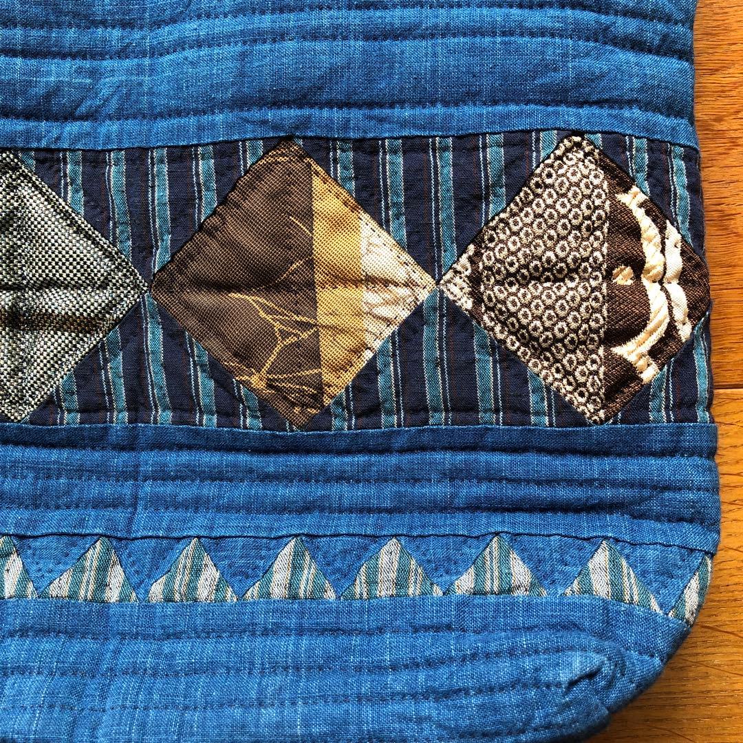 パッチワークのトートバッグ　古布　ハンドメイド￼ 作家物　藍染　匿名配送