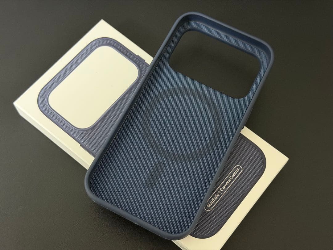 【新品同様】Apple iPhone17Pro テックウーブンケース