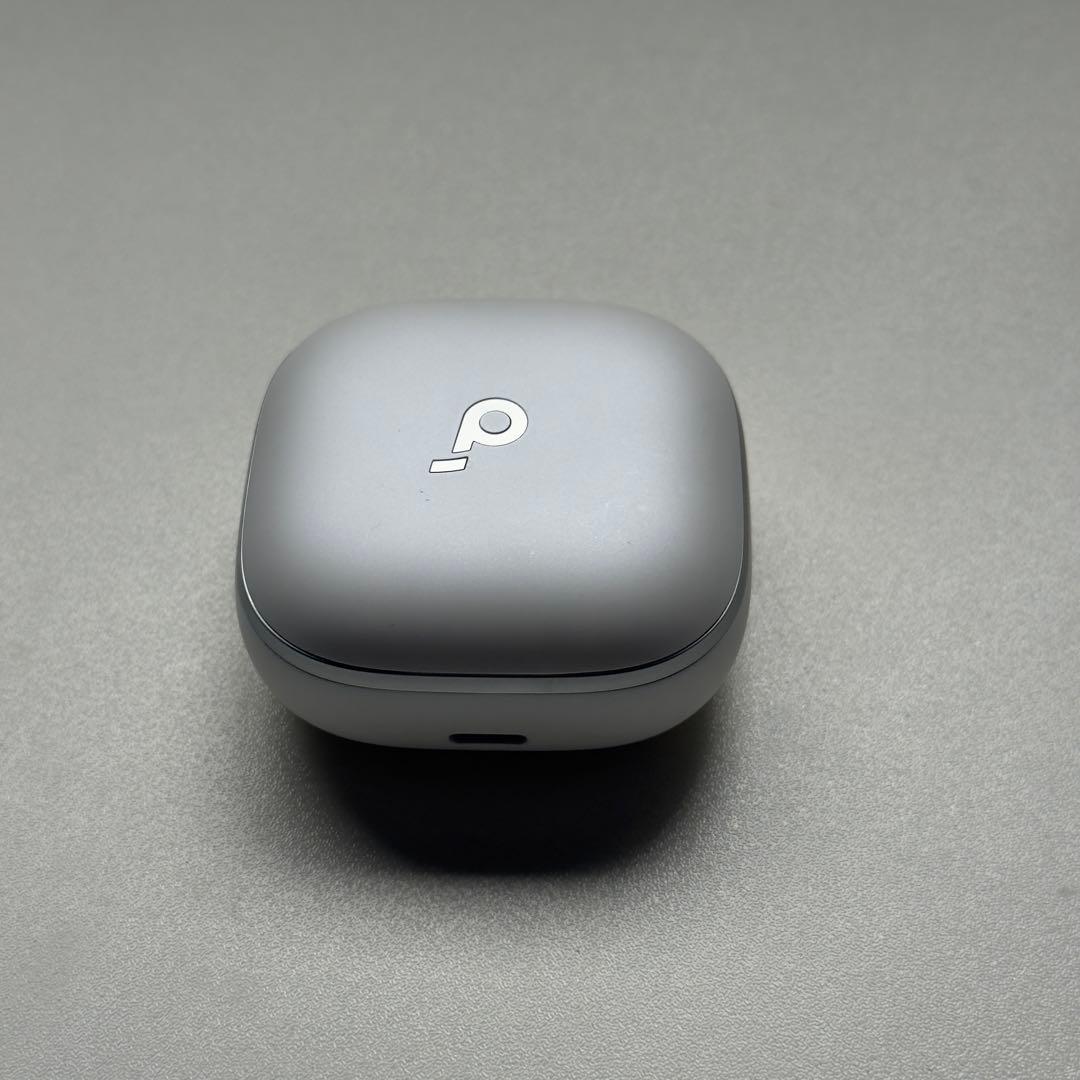 Anker Soundcore Liberty5 白　充電ケース