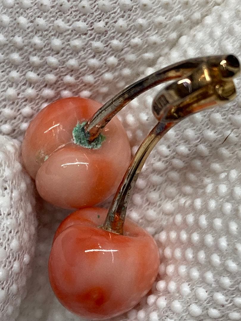 天然本珊瑚 さくらんぼ チェリー モチーフ ペンダントトップ サンゴ コーラル