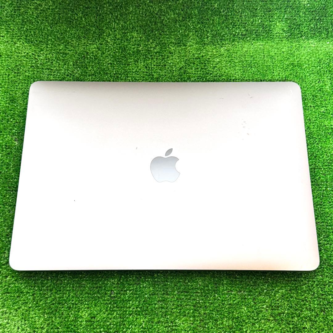【極美品】MacBook Air M1 8GB SSD256GB ノートPC