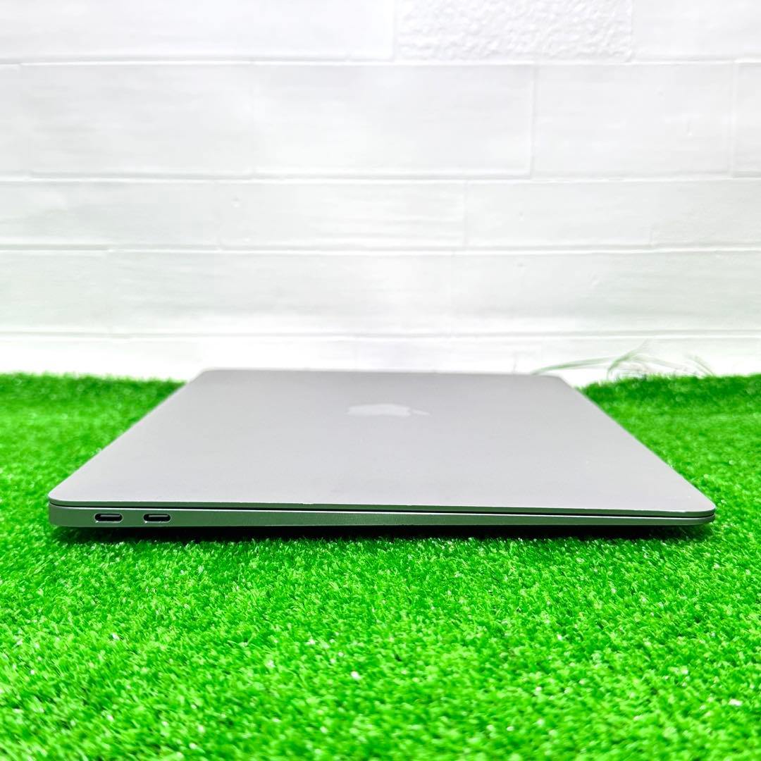【極美品】MacBook Air M1 8GB SSD256GB ノートPC