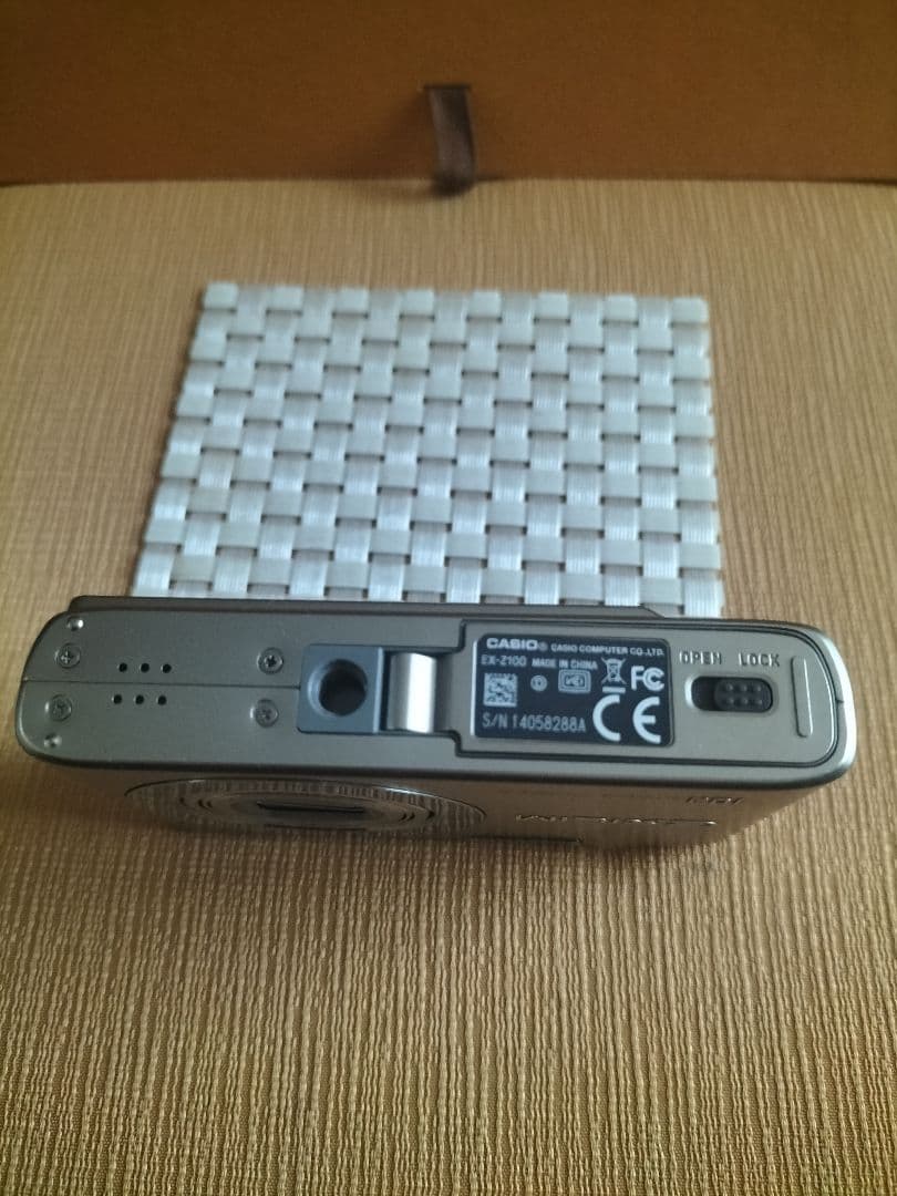 CASIO EXILIM EX-Z100 動作確認済、 バッテリー付き