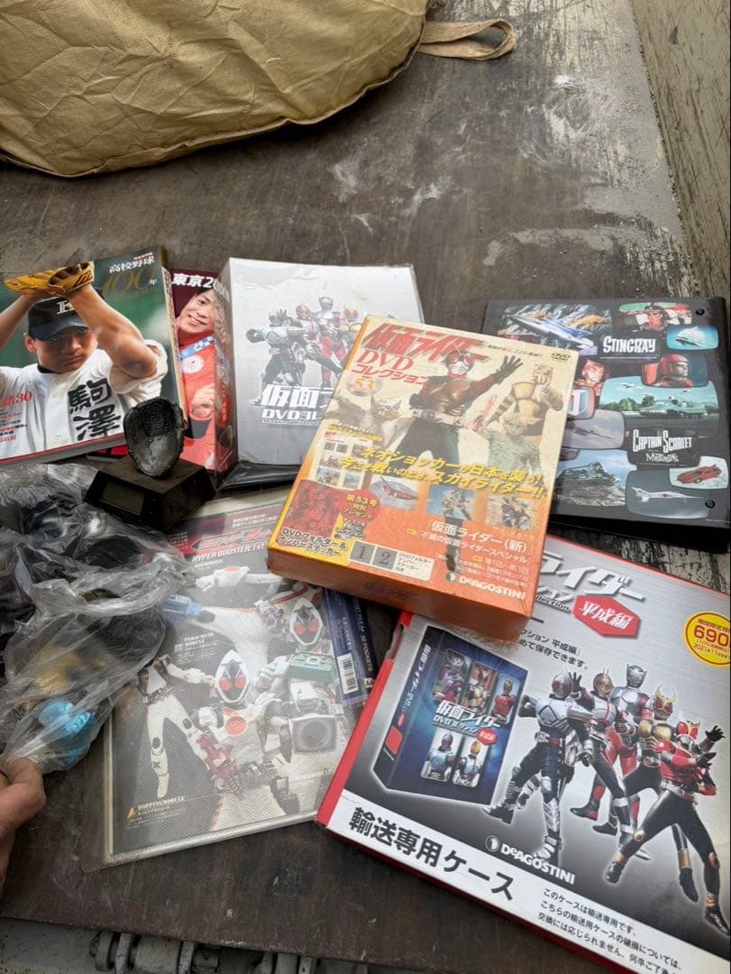 遺品整理　　レア物全て 100サイズ3箱　　整理品の為現状渡し