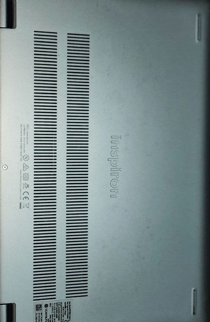 Dell Inspiron 13 7000（ジャンク品／画面不良あり）