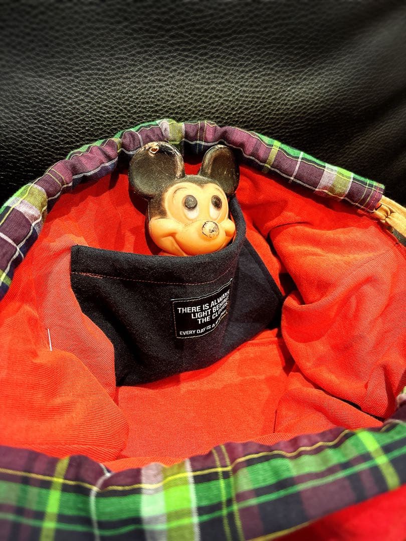 ハンドメイド 巾着トートバッグ 異素材パッチ リメイク DD缶バッジ付き♡